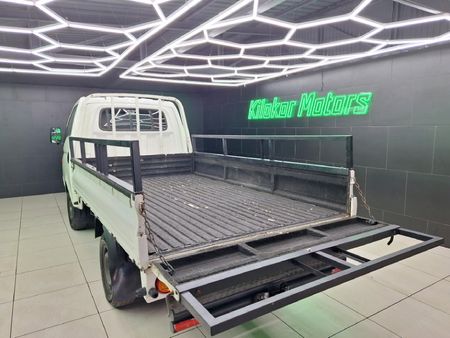 2017-Hyundai-H100-Bakkie-26D-Dropside_6