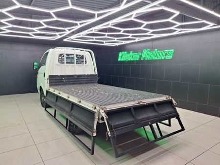 2017-Hyundai-H100-Bakkie-26D-Dropside_7