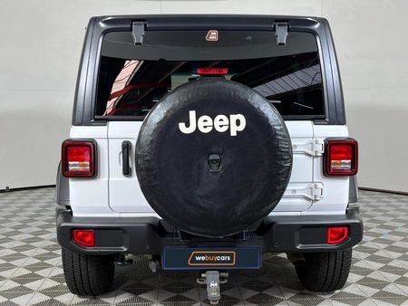 2021-Jeep-Wrangler_17