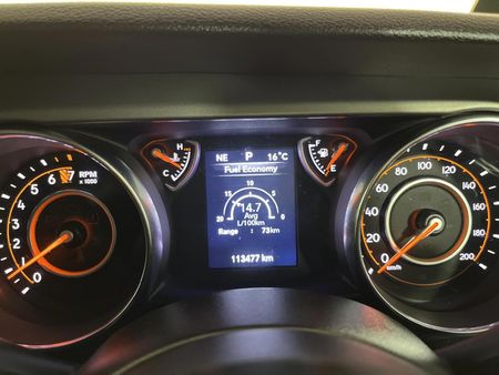 2021-Jeep-Wrangler_2