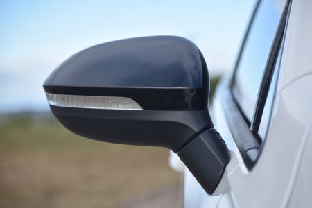 2024-Volkswagen-Golf-8-20-TSI-R-DSG_3