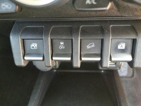 2021-Suzuki-Jimny-15-GLX-Auto_14