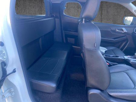 2024-Isuzu-D-Max-30-DDI-LSE-Auto-Extended-Cab_16