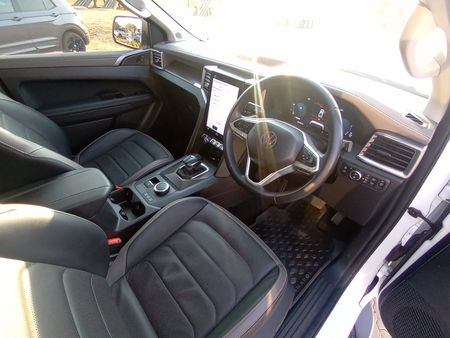 2025-Volkswagen-Amarok-20-BiTDI-154kW-4Motion-Style-Double-Cab_9