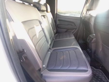 2025-Volkswagen-Amarok-20-BiTDI-154kW-4Motion-Style-Double-Cab_10