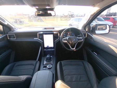 2025-Volkswagen-Amarok-20-BiTDI-154kW-4Motion-Style-Double-Cab_8