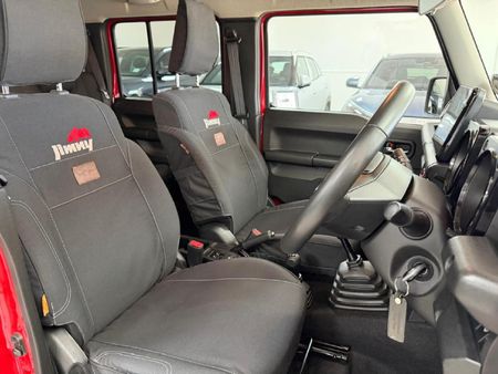 2023-Suzuki-Jimny-15-GLX-AllGrip-5-Door_11