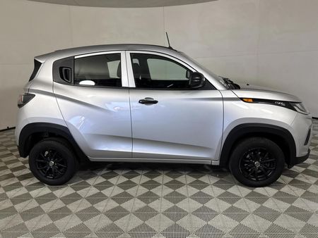 2022-Mahindra-KUV-100-12-K2-NXT_15