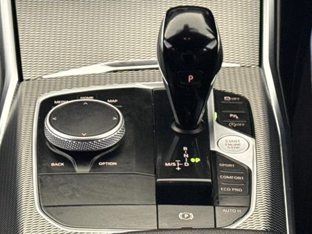 2021-BMW-3-Series-320i-M-Mzansi-Edition-Auto-g20_10