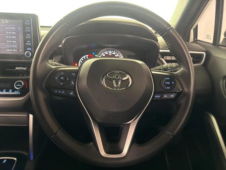 2022-Toyota-Corolla-Cross-18-XS_11