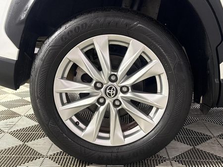 2022-Toyota-Corolla-Cross-18-XS_7