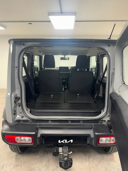 2022-Suzuki-Jimny-15-GLX_5