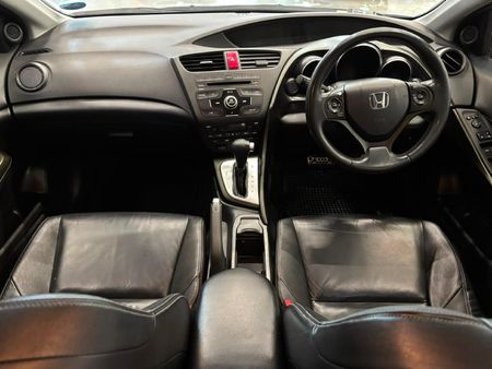 2012-Honda-Civic-18-Executive-5-dr-Auto_9