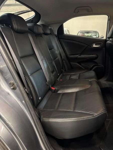 2012-Honda-Civic-18-Executive-5-dr-Auto_11