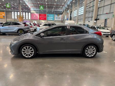 2012-Honda-Civic-18-Executive-5-dr-Auto_5