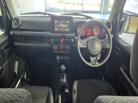 2023-Suzuki-Jimny-15-GLX_6