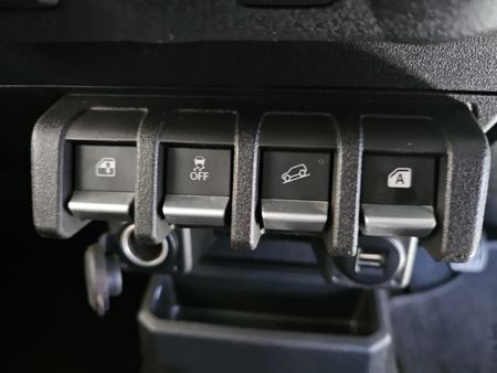 2024-Suzuki-Jimny-15-GLX-AllGrip-5-Door_17