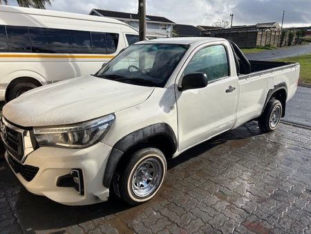 2018-Toyota-Hilux-VVT-i-LWB-20-LWB_0