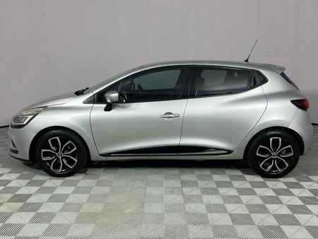 2017-Renault-Clio-IV-900T-Dynamique-5-dr-66kW_14