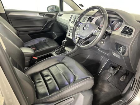 2016-Volkswagen-Golf-SV-14-TSI-Comfortline-Auto_9