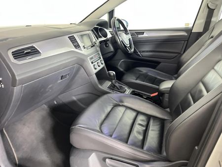2016-Volkswagen-Golf-SV-14-TSI-Comfortline-Auto_8