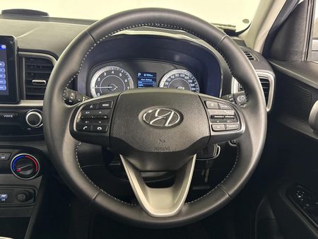 2022-Hyundai-Venue-10-TGDI-Fluid-DCT_10