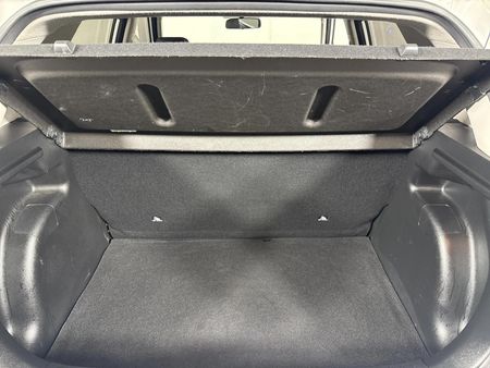 2022-Hyundai-Venue-10-TGDI-Fluid-DCT_12