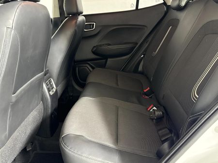 2022-Hyundai-Venue-10-TGDI-Fluid-DCT_3