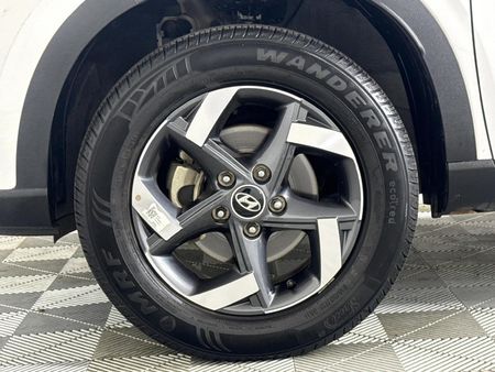 2022-Hyundai-Venue-10-TGDI-Fluid-DCT_4