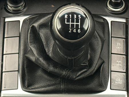 2011-Volkswagen-Amarok-20-BiTDI-Highline-120kW-Double-Cab_9