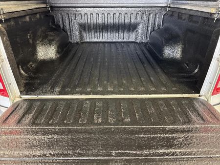 2011-Volkswagen-Amarok-20-BiTDI-Highline-120kW-Double-Cab_10