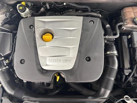 2012-Chevrolet-Cruze-20d-LT_13