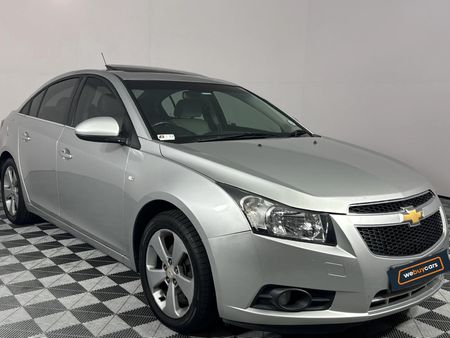 2012-Chevrolet-Cruze-20d-LT_15