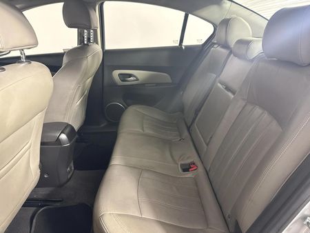 2012-Chevrolet-Cruze-20d-LT_3