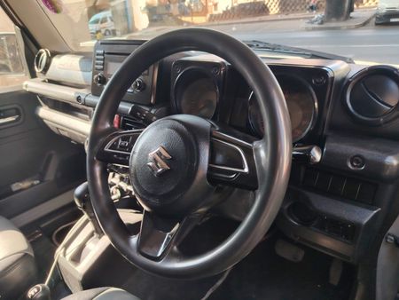 2022-Suzuki-Jimny-15-GL-Auto_14