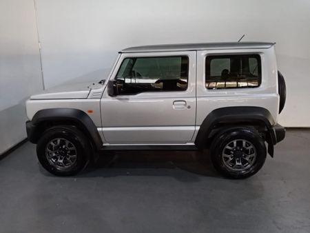 2023-Suzuki-Jimny-15-GLX-Auto_4