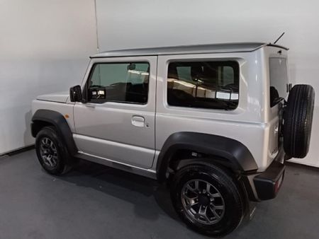 2023-Suzuki-Jimny-15-GLX-Auto_6