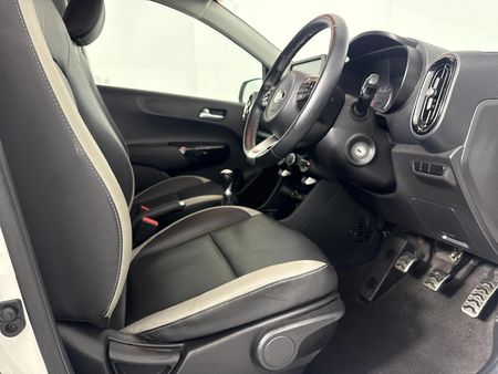 2021-Kia-Picanto-12-X-Line_9