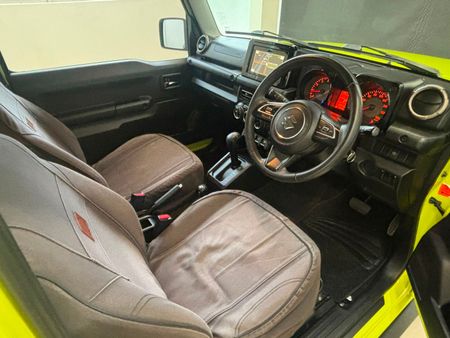 2019-Suzuki-Jimny-15-GLX-Auto_6