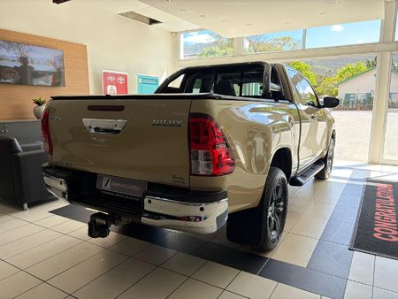 2021-Toyota-Hilux-24-GD-6-Raised-Body-Raider-Auto-Extended-Cab_2
