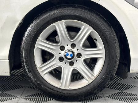2013-BMW-1-Series-116i-5-dr-Auto_5