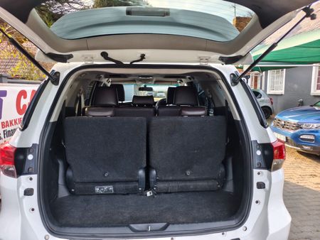 2017-Toyota-Fortuner-28-GD-6-4x4-Auto_7