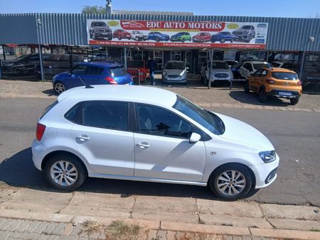 2025-Volkswagen-Polo-Vivo-16-Life-Auto_15