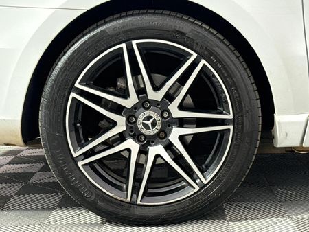 2023-Mercedes-Benz-V-Class-V-300d-Exclusive_6