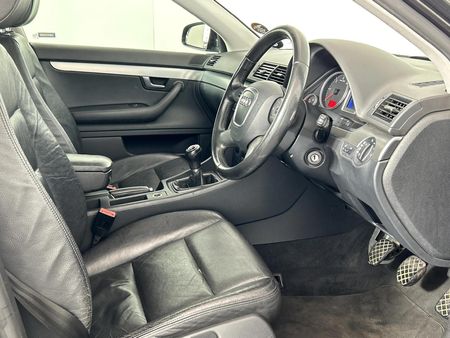 2007-Audi-A4-20-TDI-Avant_9