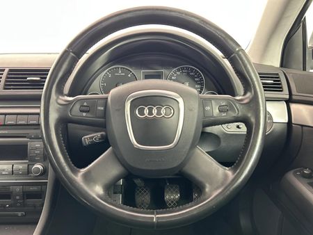 2007-Audi-A4-20-TDI-Avant_12