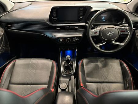 2022-Hyundai-i20-10-TGDI-Fluid_9