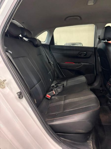 2022-Hyundai-i20-10-TGDI-Fluid_11
