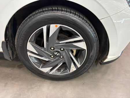 2022-Hyundai-i20-10-TGDI-Fluid_8