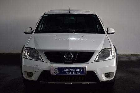 2017-Nissan-NP200-15-dCi-SE_1
